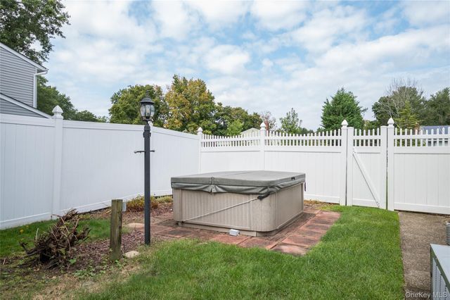 14 Osage Drive, Huntington Station, NY 11746