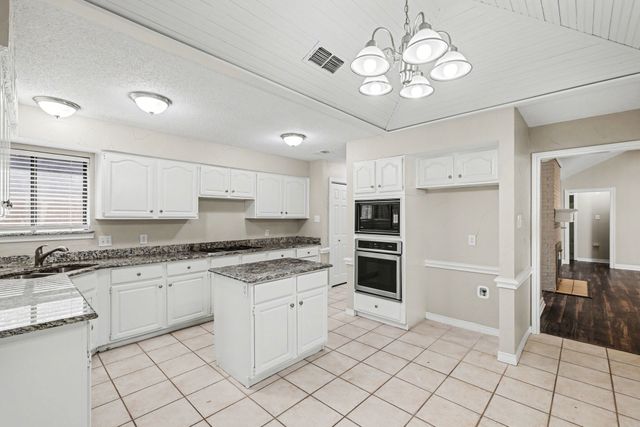 505 Springhill Drive, Hurst, TX 76054