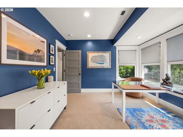 6228 Sw SWEETBRIAR Ct, Portland, OR 97221