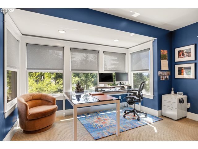 6228 Sw SWEETBRIAR Ct, Portland, OR 97221