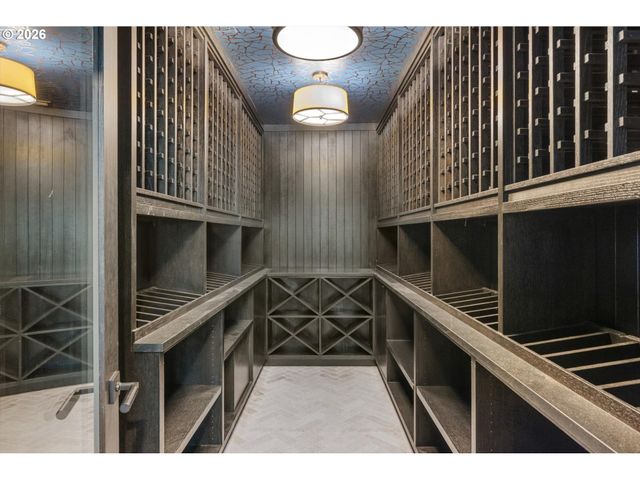 6228 Sw SWEETBRIAR Ct, Portland, OR 97221