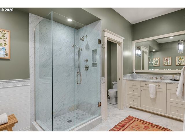 6228 Sw SWEETBRIAR Ct, Portland, OR 97221
