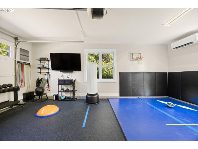 6228 Sw SWEETBRIAR Ct, Portland, OR 97221