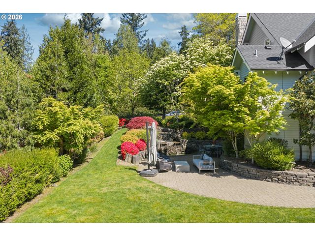 6228 Sw SWEETBRIAR Ct, Portland, OR 97221