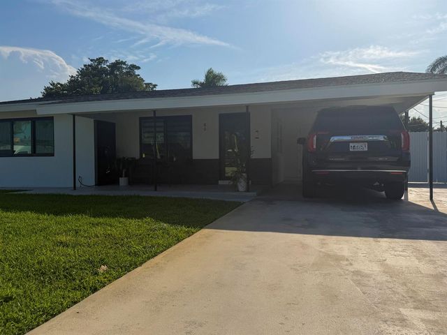 80 Cleveland Road, Lake Worth, FL 33467