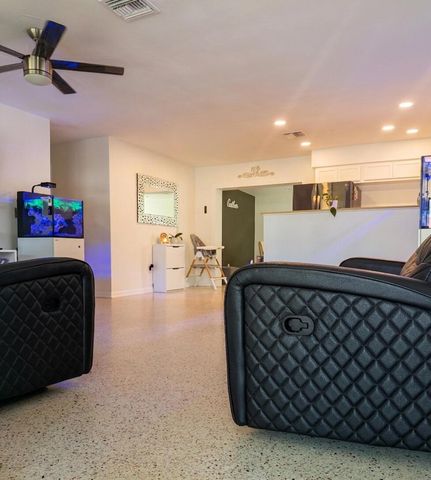 80 Cleveland Road, Lake Worth, FL 33467