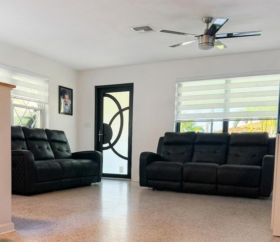 80 Cleveland Road, Lake Worth, FL 33467