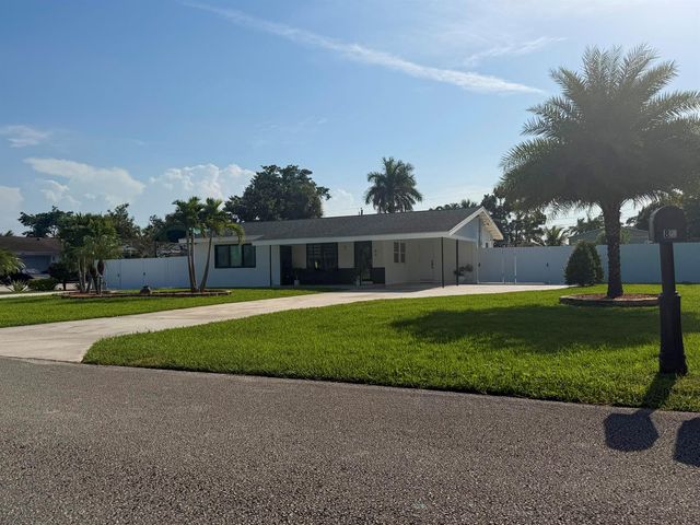80 Cleveland Road, Lake Worth, FL 33467
