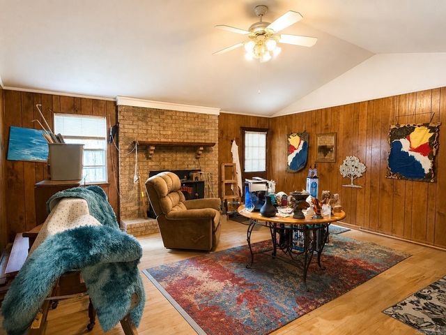 11 Glade Rd., Jacksonville, AR 72076