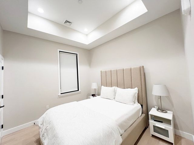 360 Meridian Street 7, Boston, MA 02128