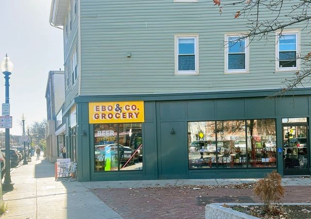 360 Meridian Street 7, Boston, MA 02128