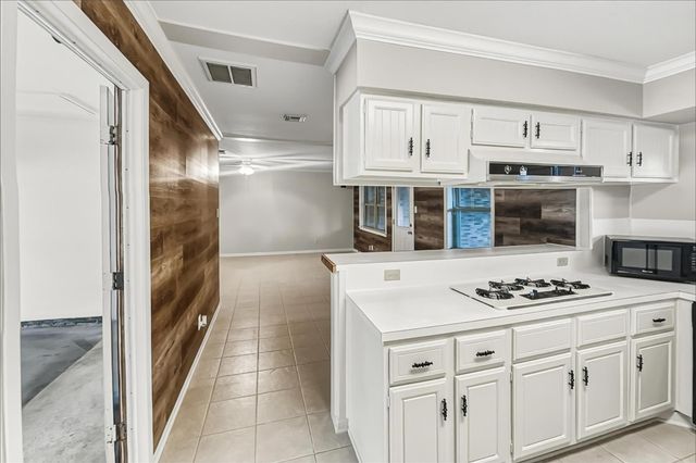 3815 Thonig Road, Houston, TX 77092
