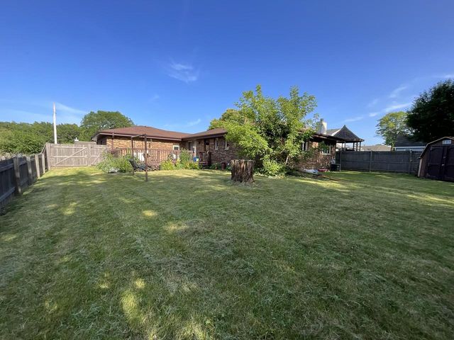 8610 45th AVENUE, Kenosha, WI 53144