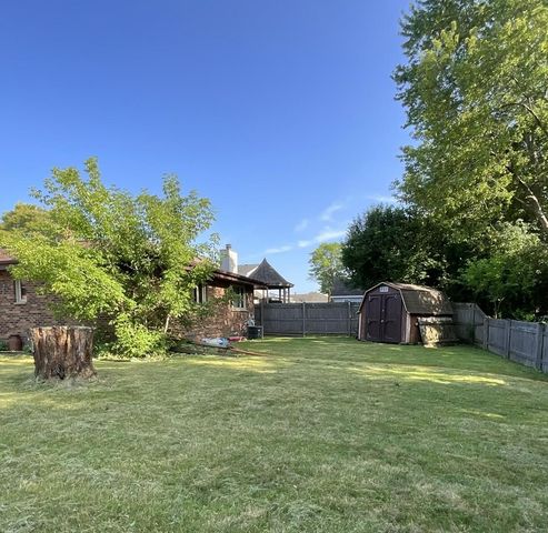 8610 45th AVENUE, Kenosha, WI 53144