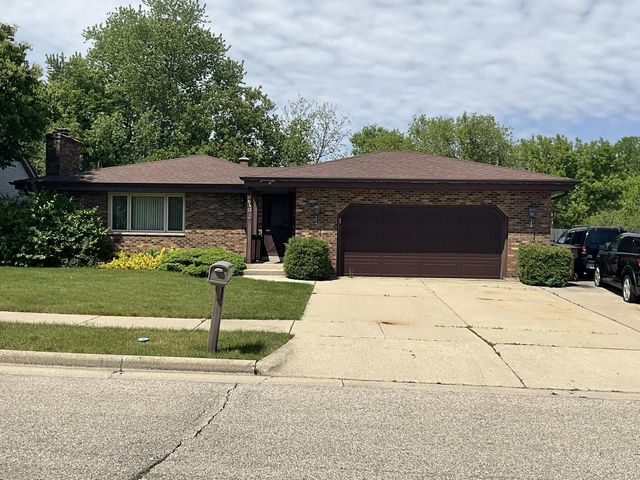 8610 45th AVENUE, Kenosha, WI 53144