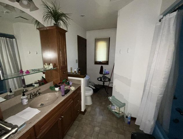8610 45th AVENUE, Kenosha, WI 53144