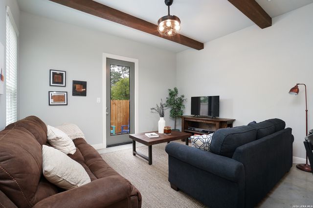 518 Nevada, San Antonio, TX 78203