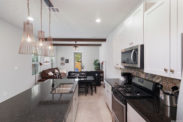 518 Nevada, San Antonio, TX 78203