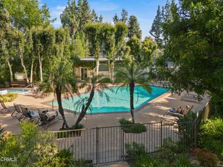 22330 Victory Boulevard 401, Los Angeles, CA 91367