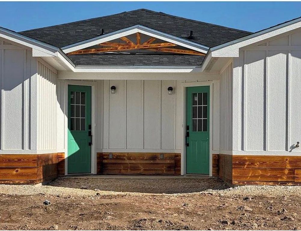 Image 3 of property listing at 1212 Roosevelt Street, San Angelo, TX 76901