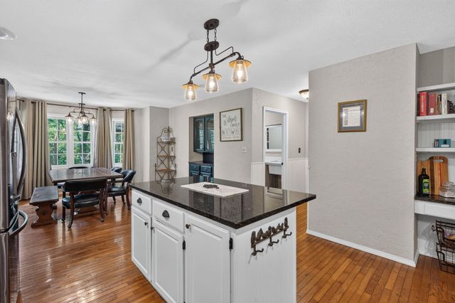 1790 N Deer Lane, Nixa, MO 65714