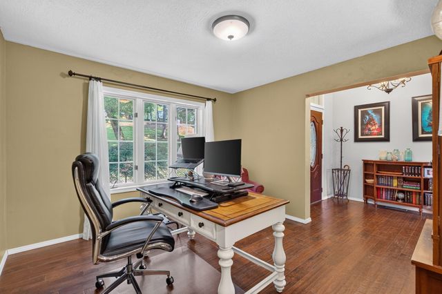 1790 N Deer Lane, Nixa, MO 65714