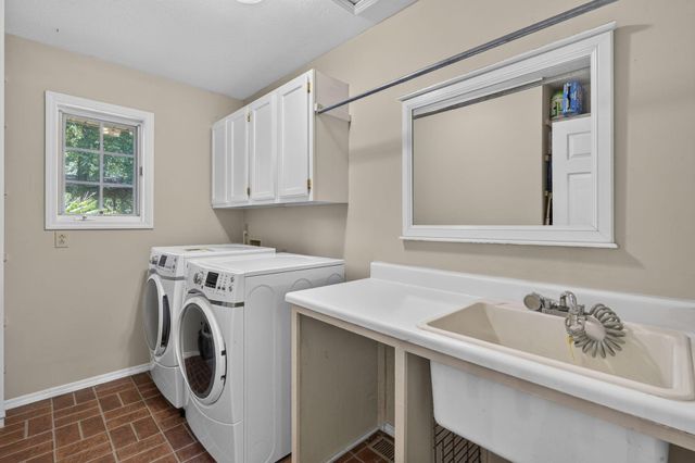 1790 N Deer Lane, Nixa, MO 65714