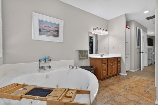 1790 N Deer Lane, Nixa, MO 65714