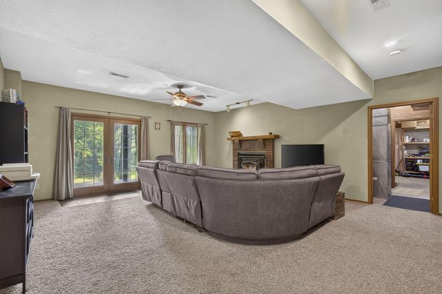1790 N Deer Lane, Nixa, MO 65714