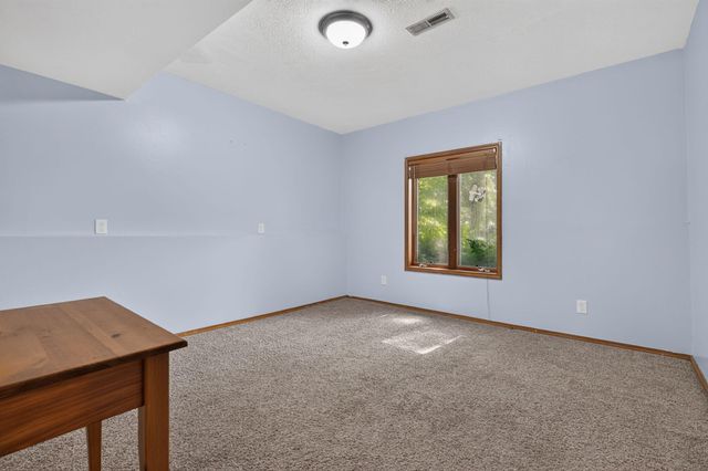 1790 N Deer Lane, Nixa, MO 65714
