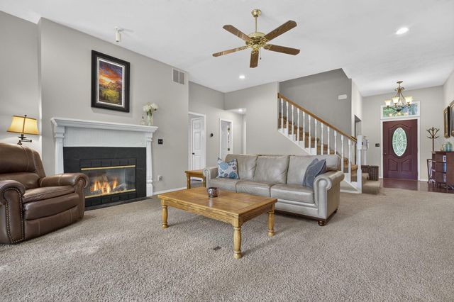 1790 N Deer Lane, Nixa, MO 65714