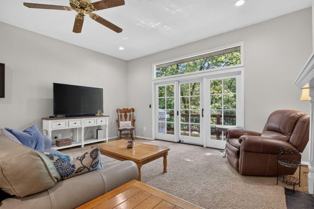 1790 N Deer Lane, Nixa, MO 65714
