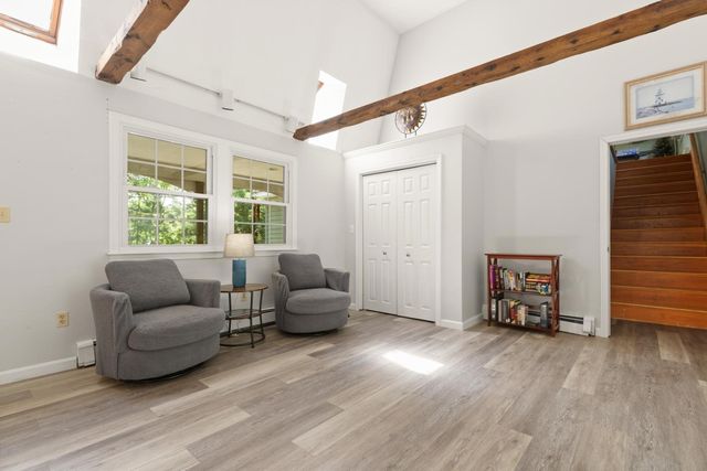 42 Summer St, Foxboro, MA 02035