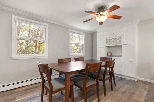 42 Summer St, Foxboro, MA 02035