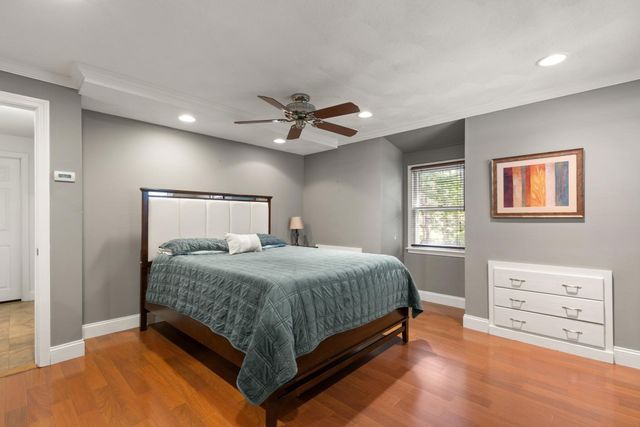 42 Summer St, Foxboro, MA 02035
