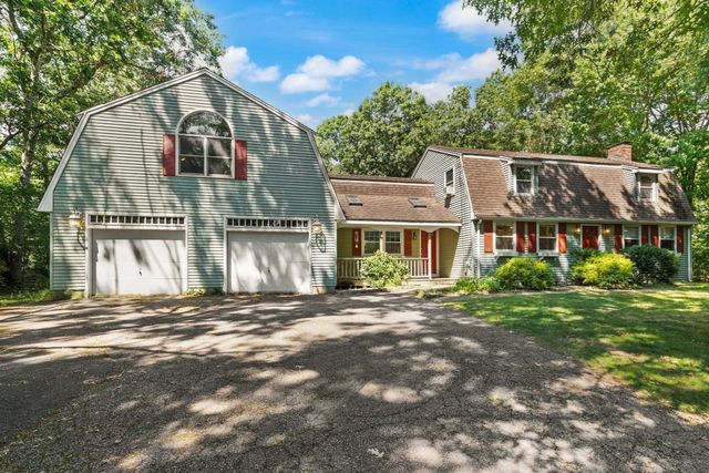 42 Summer St, Foxboro, MA 02035