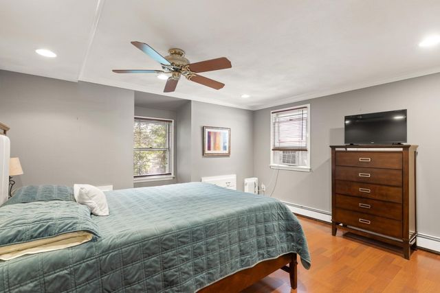42 Summer St, Foxboro, MA 02035