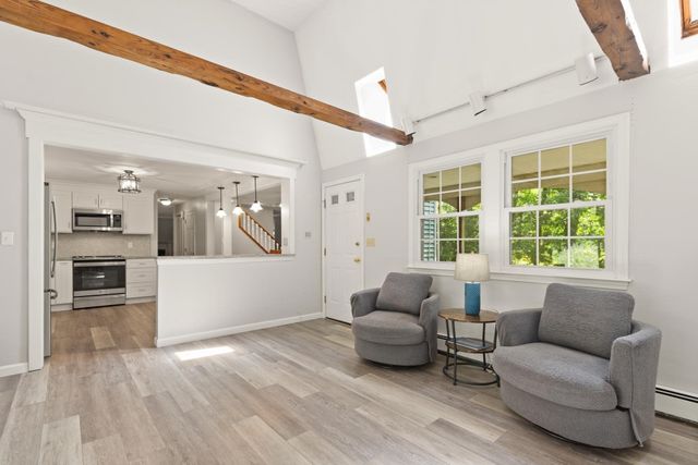 42 Summer St, Foxboro, MA 02035