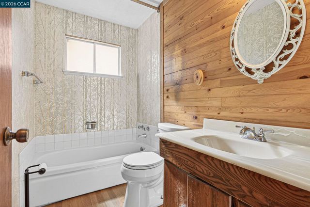 2555 Arroyo Ave, Pinole, CA 94564