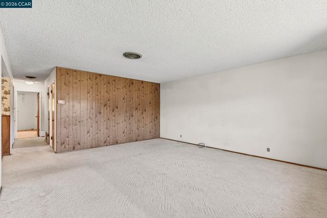 2555 Arroyo Ave, Pinole, CA 94564