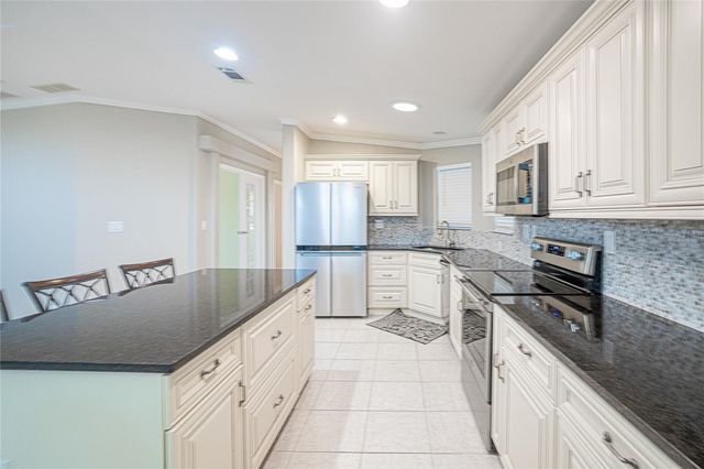 14 FREEMAN AVENUE, Punta Gorda, FL 33950