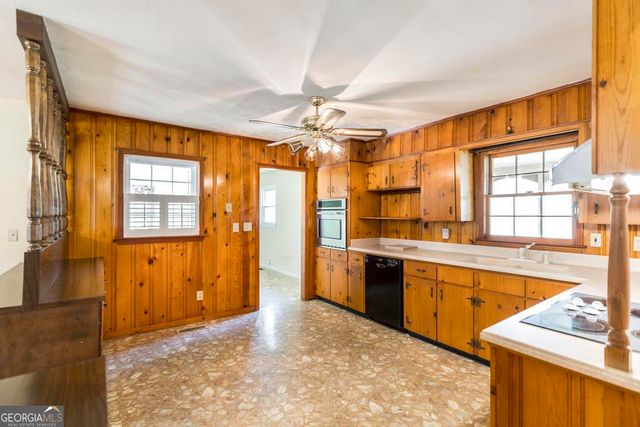 1431 Tucker Road, Perry, GA 31069