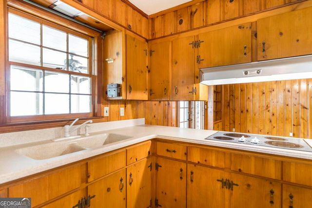1431 Tucker Road, Perry, GA 31069