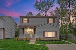270 Riveredge Pky, Berea, OH 44017