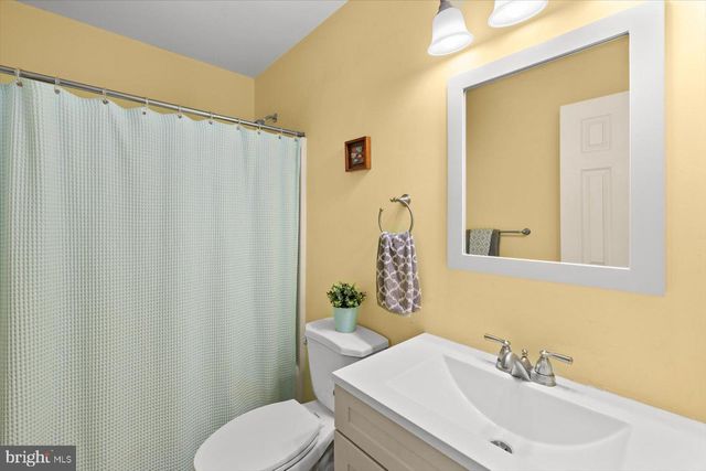 22617 TELEGRAPH RD, Ruther Glen, VA 22546