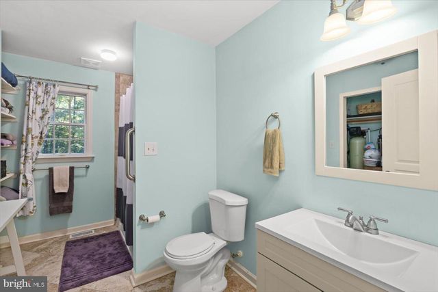 22617 TELEGRAPH RD, Ruther Glen, VA 22546