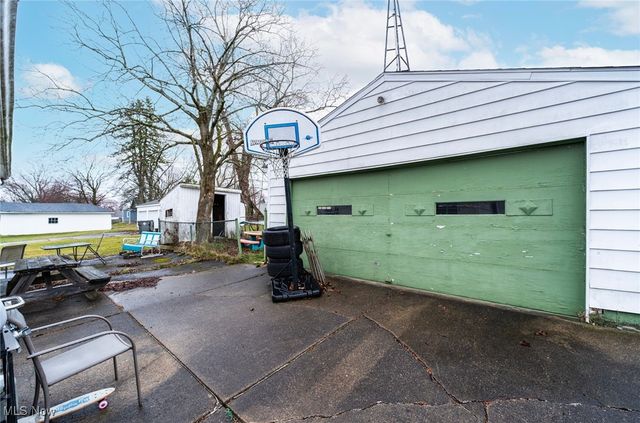 1633 Wakefield Avenue, Youngstown, OH 44514