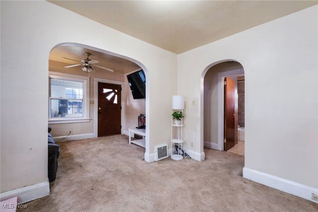 1633 Wakefield Avenue, Youngstown, OH 44514