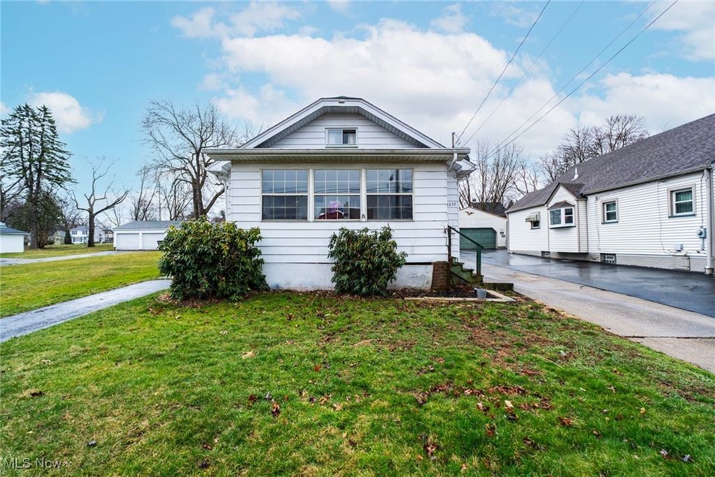 1633 Wakefield Avenue, Youngstown, OH 44514