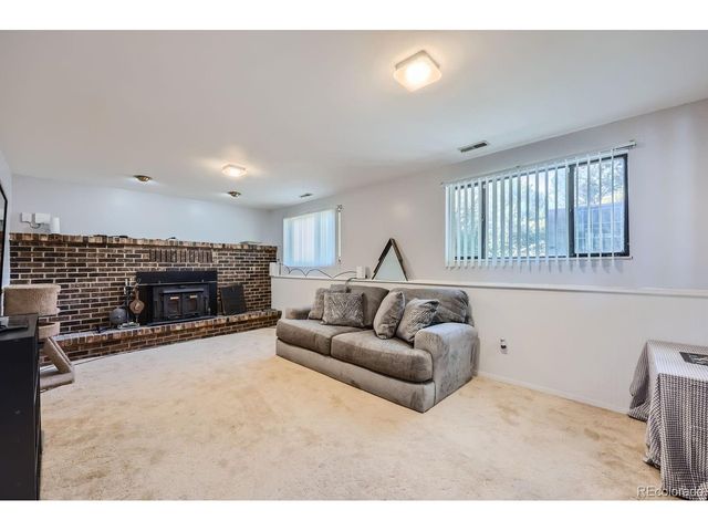 33 Briargate Ter, Pueblo, CO 81001